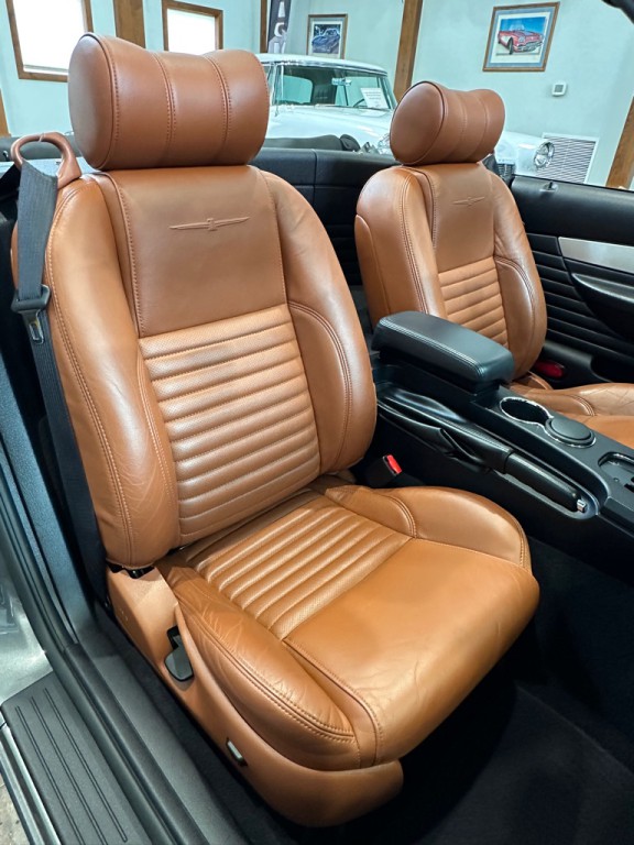 2003 Ford Thunderbird Image 32