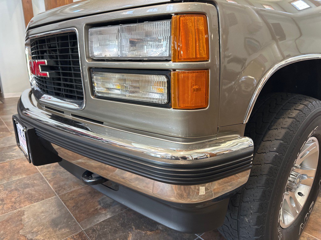 1998 GMC Sierra Image 4
