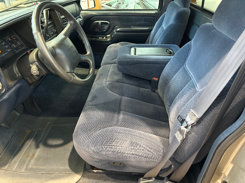 1998 GMC Sierra Image 12