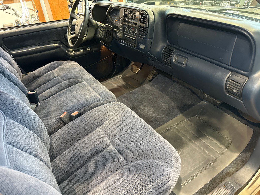 1998 GMC Sierra Image 26