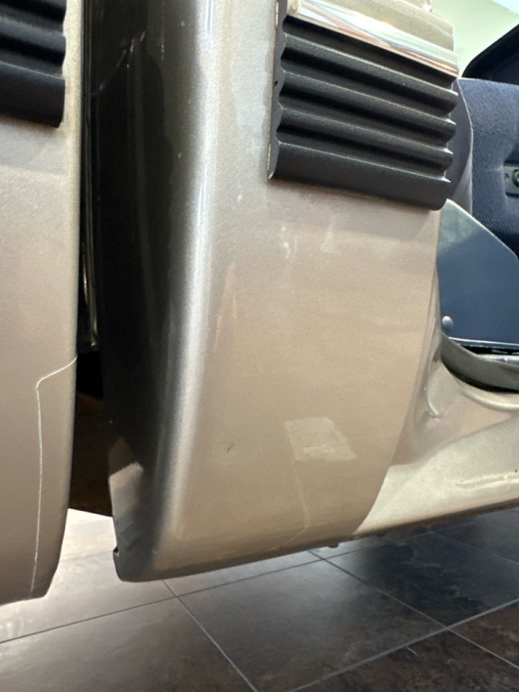 1998 GMC Sierra Image 28
