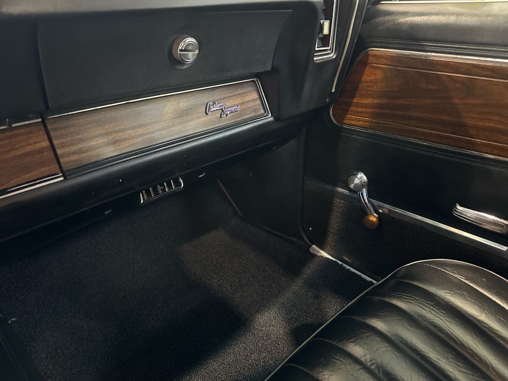 1972 Oldsmobile Cutlass Image 17