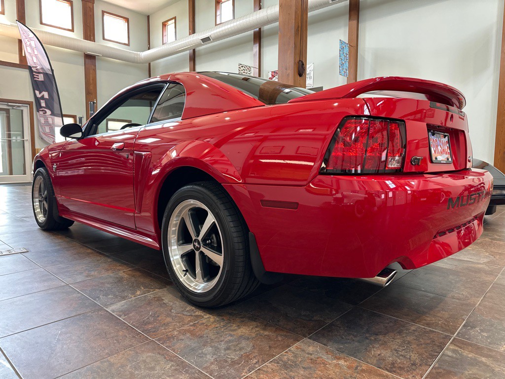 1999 Ford Mustang Image 8
