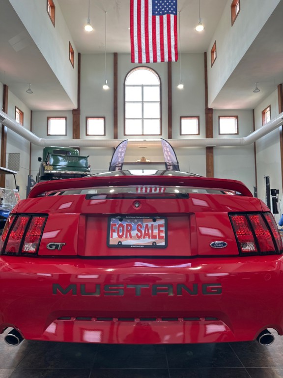 1999 Ford Mustang Image 18