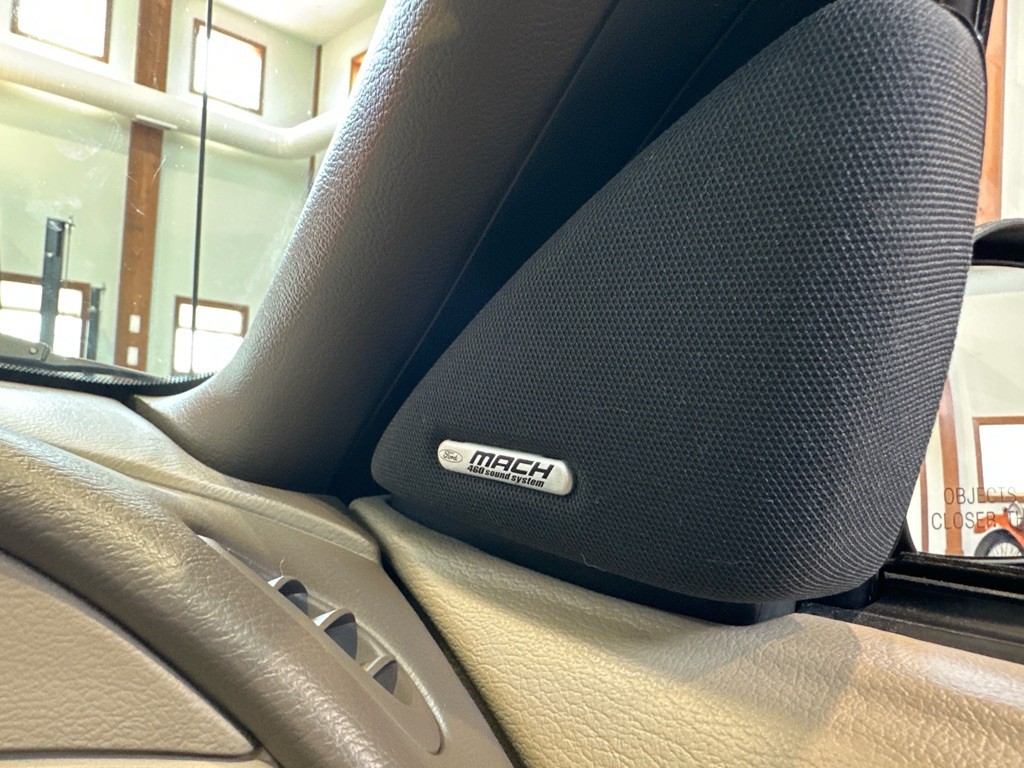 1999 Ford Mustang Image 23