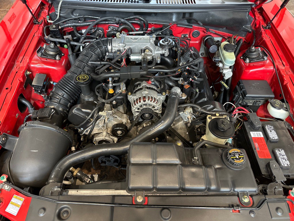 1999 Ford Mustang Image 24