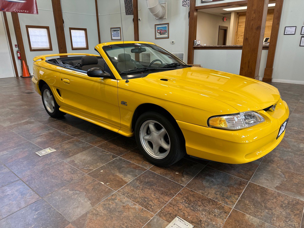 1994 Ford Mustang Image 20