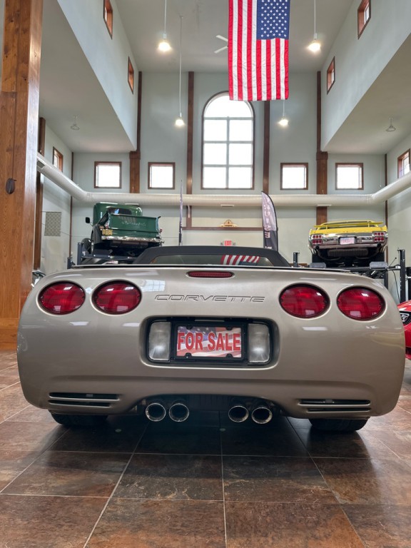 1999 Chevrolet Corvette Image 15