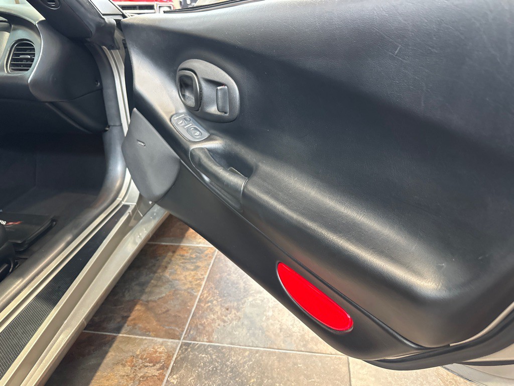 1999 Chevrolet Corvette Image 21