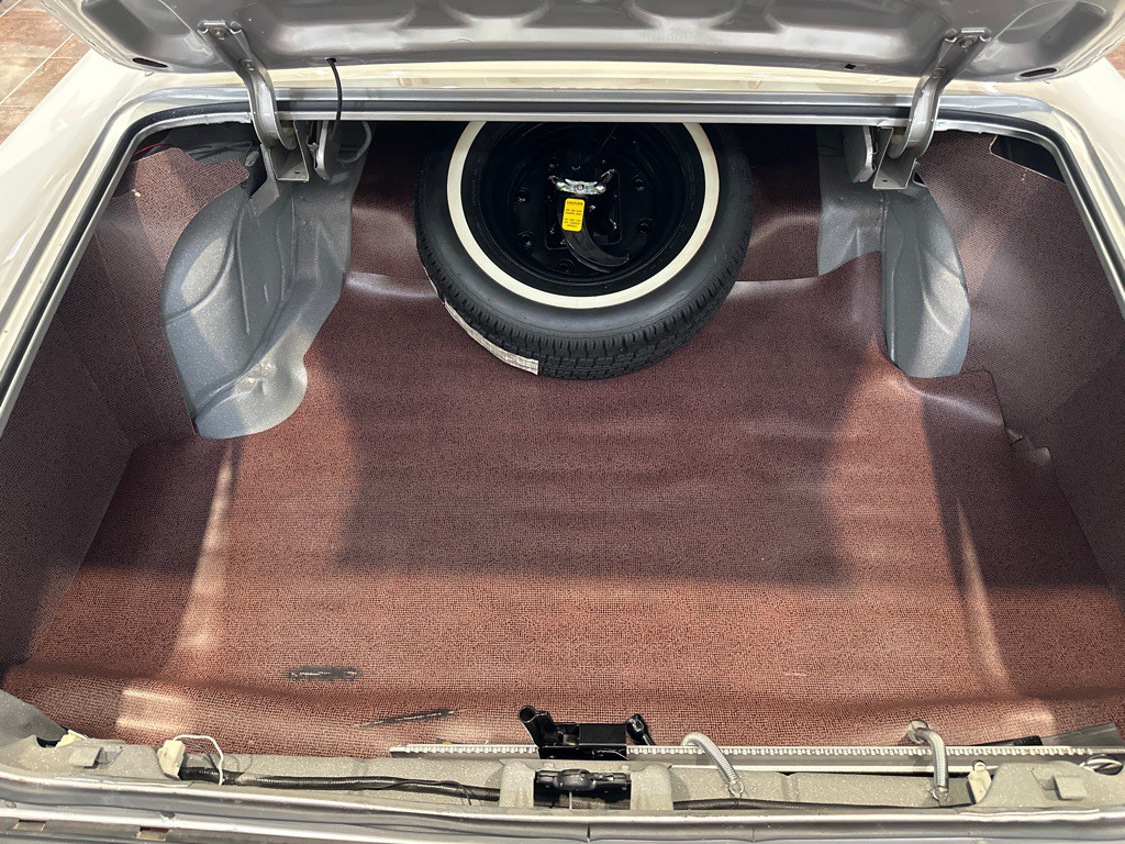 1964 Pontiac Grand Prix Image 24