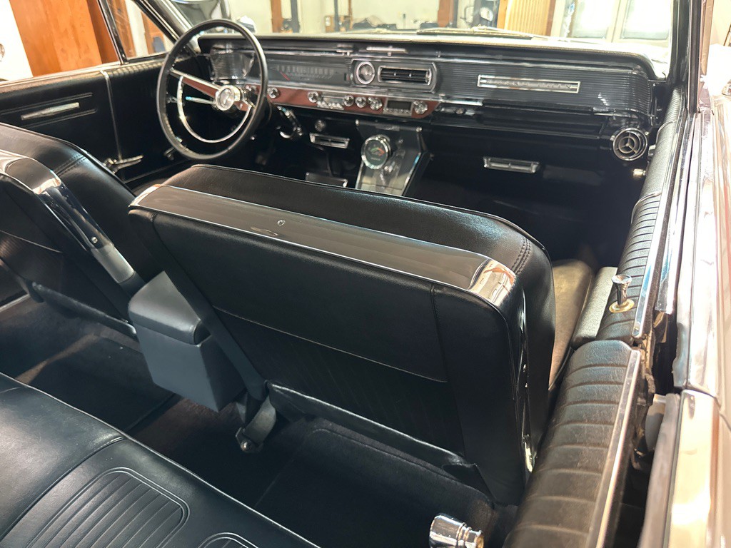 1964 Pontiac Grand Prix Image 31