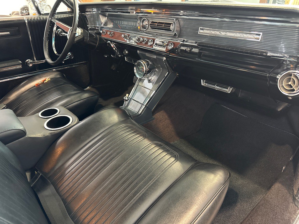1964 Pontiac Grand Prix Image 34