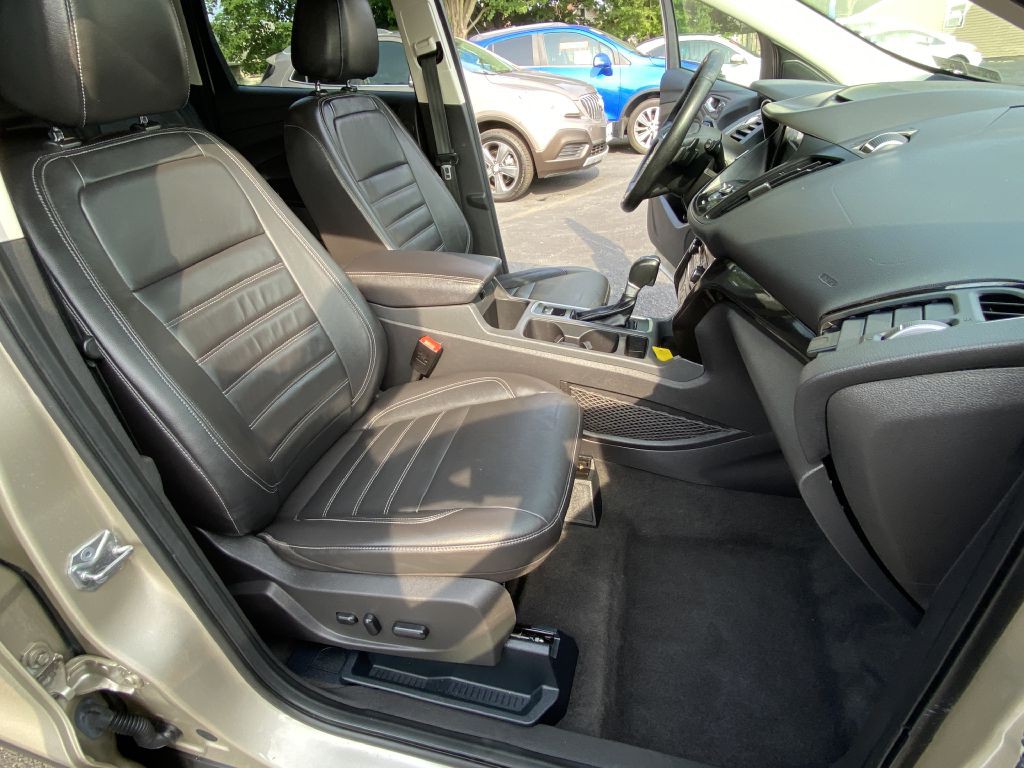 2017 Ford Escape Image 12