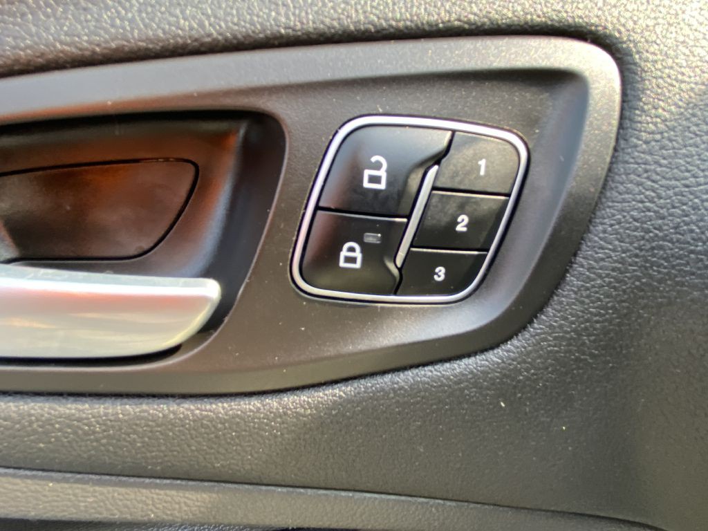 2017 Ford Escape Image 20