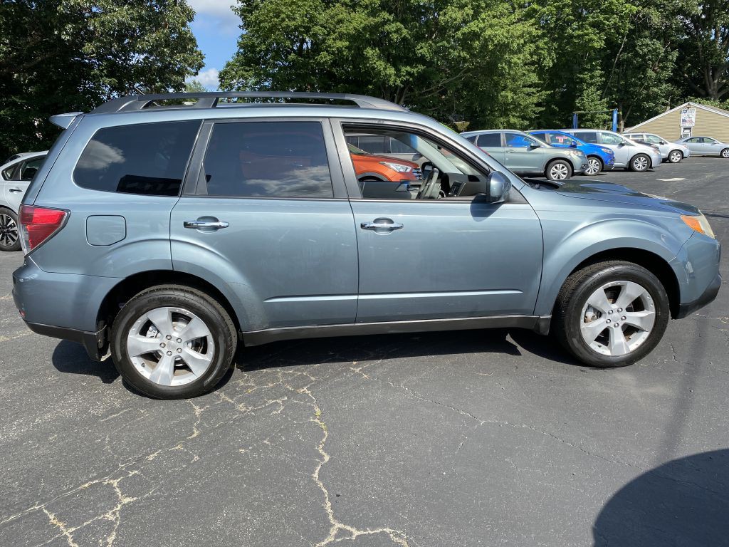 2010 Subaru Forester Image 6
