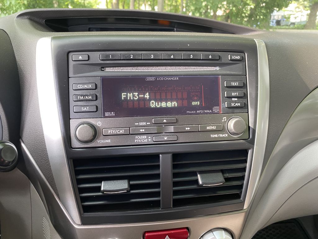2010 Subaru Forester Image 15
