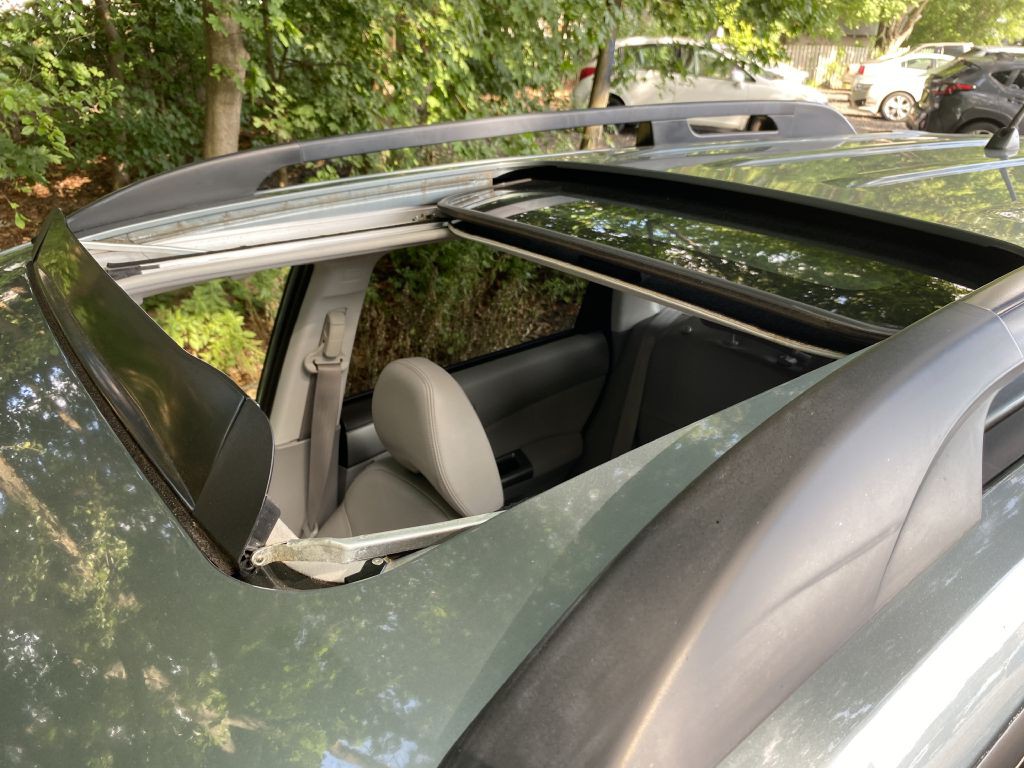 2010 Subaru Forester Image 19