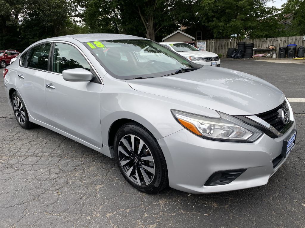 2018 Nissan Altima Image 2