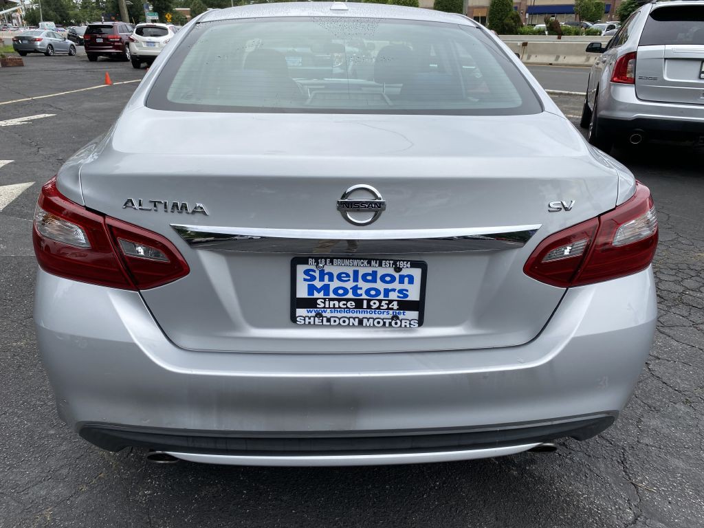 2018 Nissan Altima Image 4
