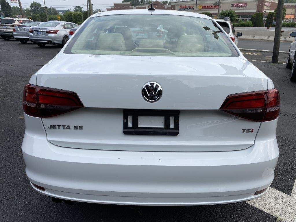 2016 Volkswagen Jetta Image 4