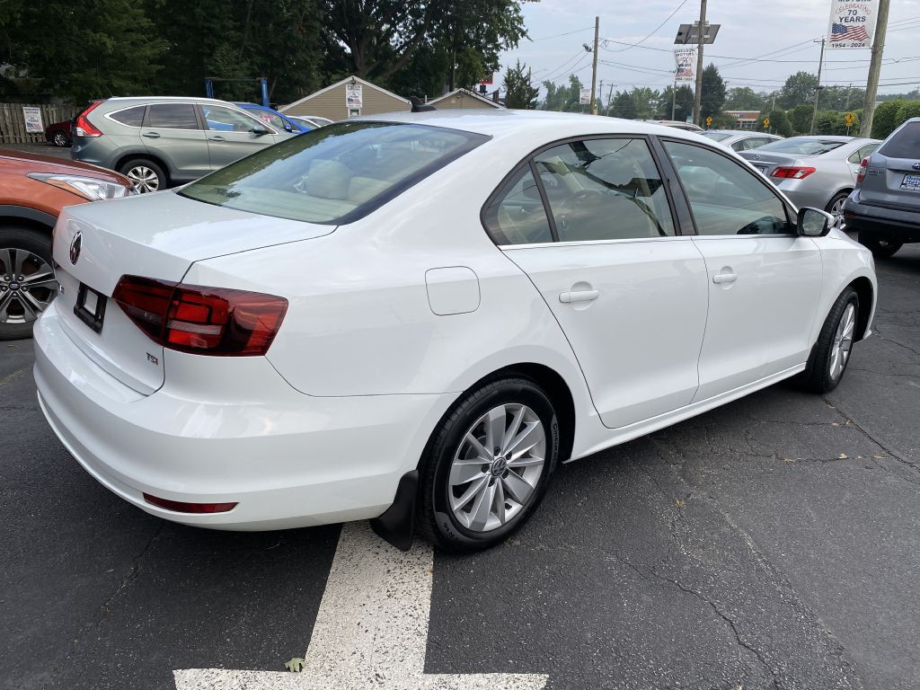 2016 Volkswagen Jetta Image 5