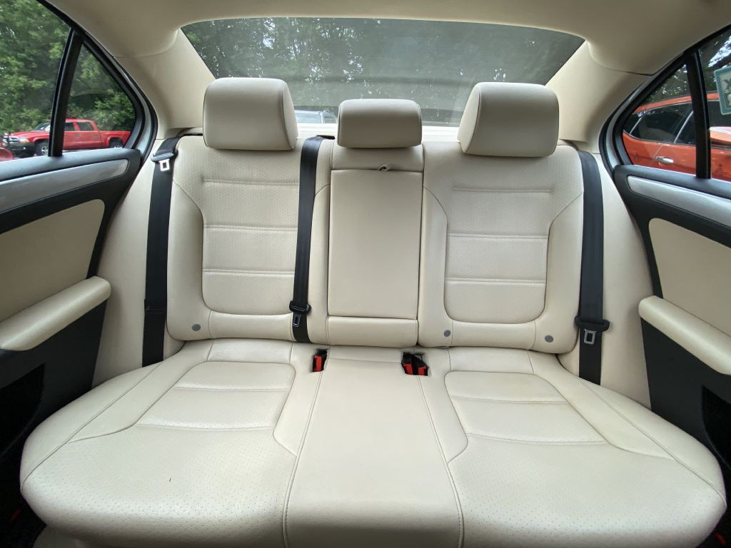 2016 Volkswagen Jetta Image 12