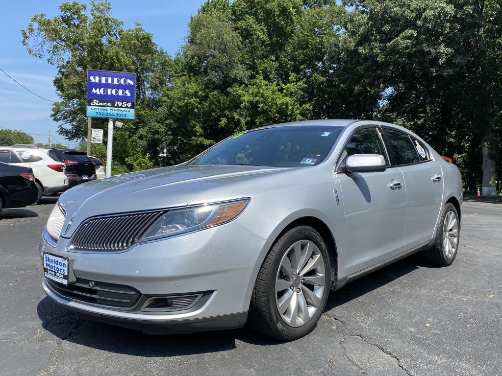 2015 Lincoln MKS Image 1