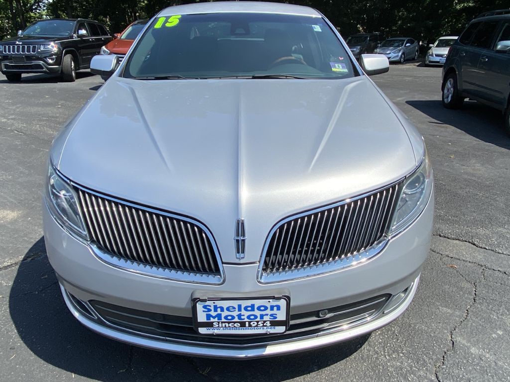 2015 Lincoln MKS Image 3