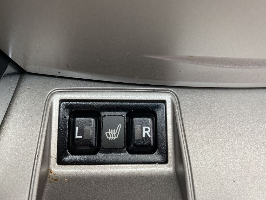 2010 Toyota Camry Image 19