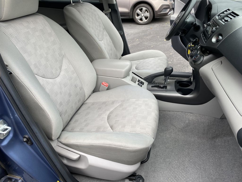 2012 Toyota Rav4 Image 13