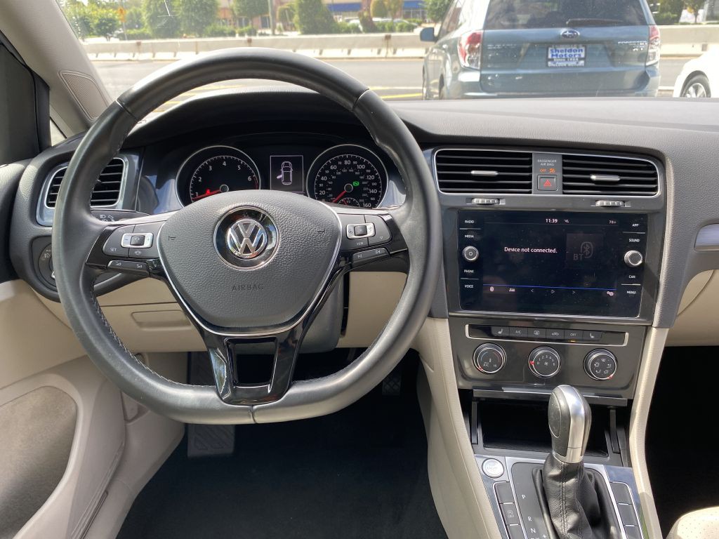 2019 Volkswagen Golf Image 15