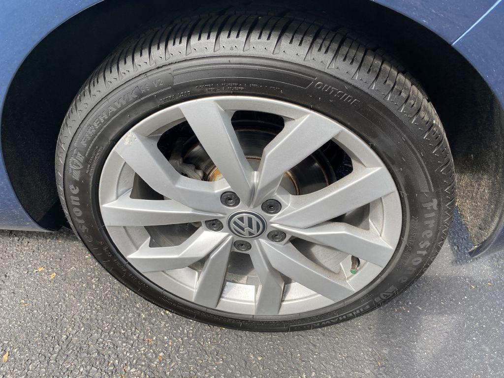 2019 Volkswagen Golf Image 23