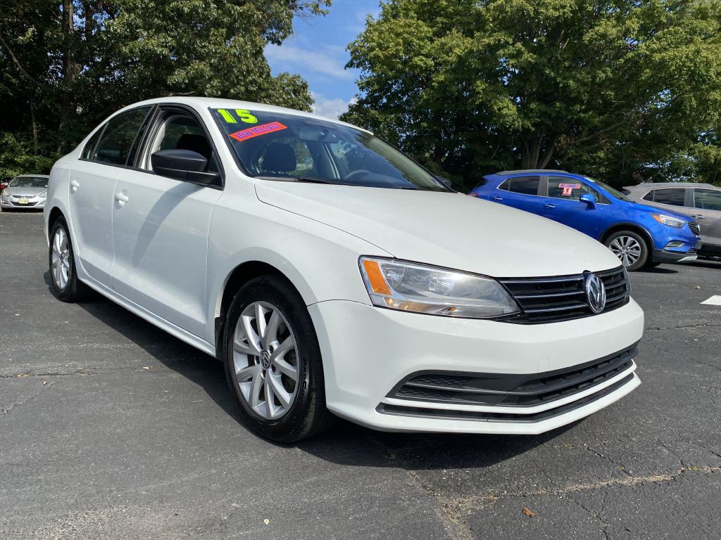 2015 Volkswagen Jetta Image 2