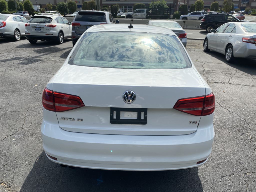 2015 Volkswagen Jetta Image 4