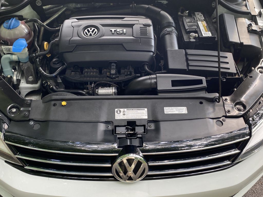 2015 Volkswagen Jetta Image 17
