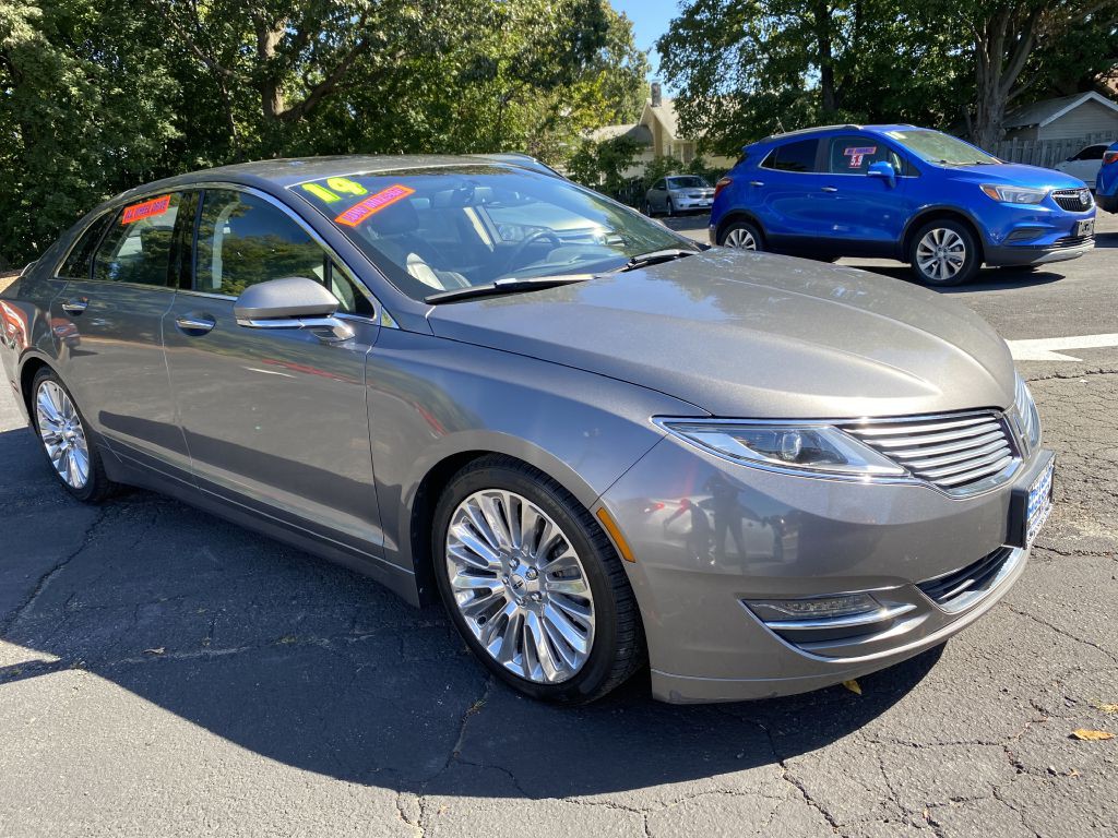 2014 Lincoln MKZ Image 2
