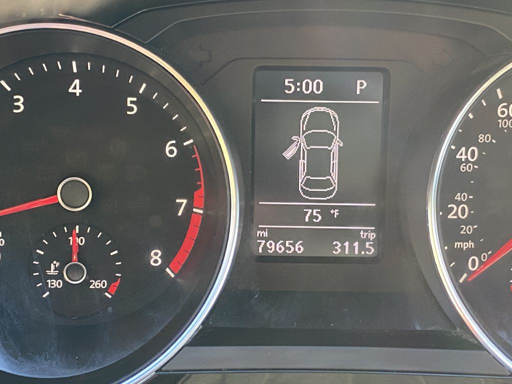 2016 Volkswagen Jetta Image 16