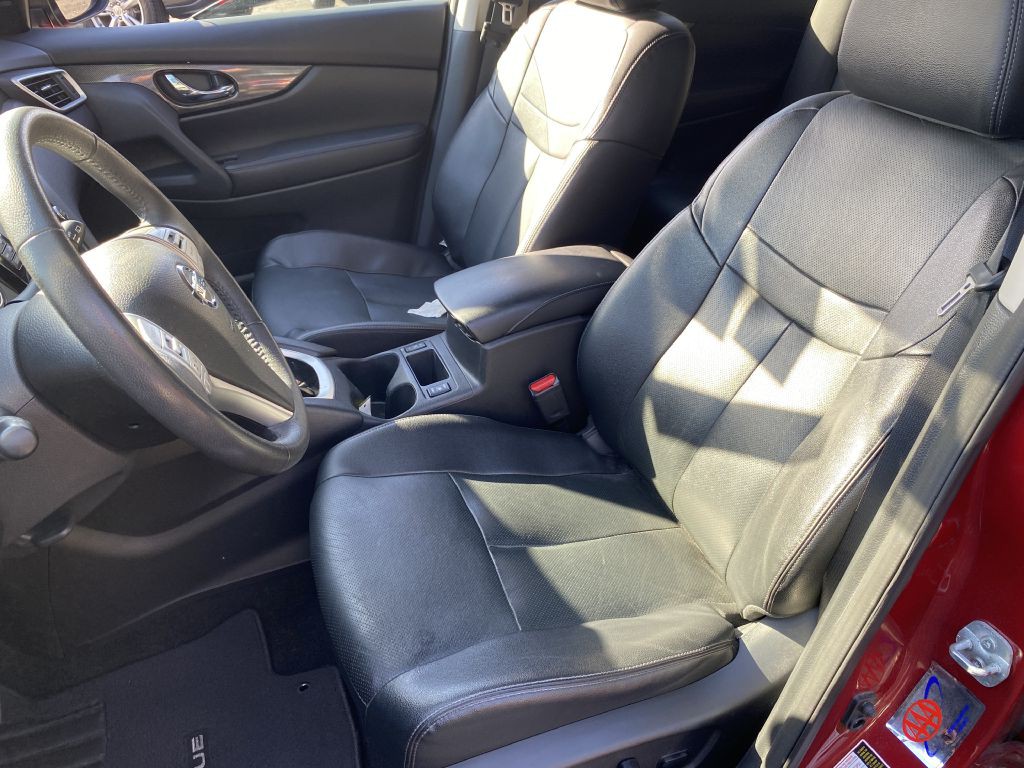 2016 Nissan Rogue Image 9