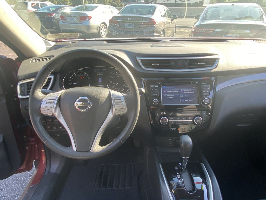2016 Nissan Rogue Image 16