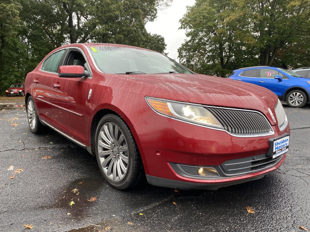2013 Lincoln MKS Image 2