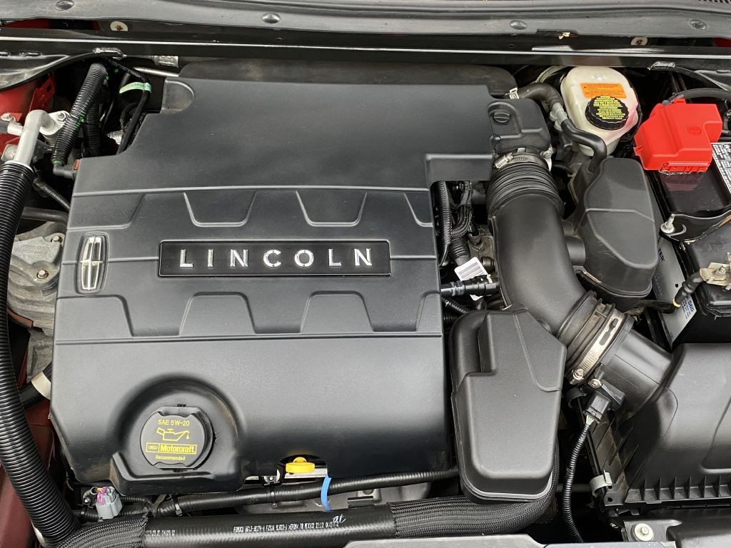 2013 Lincoln MKS Image 25