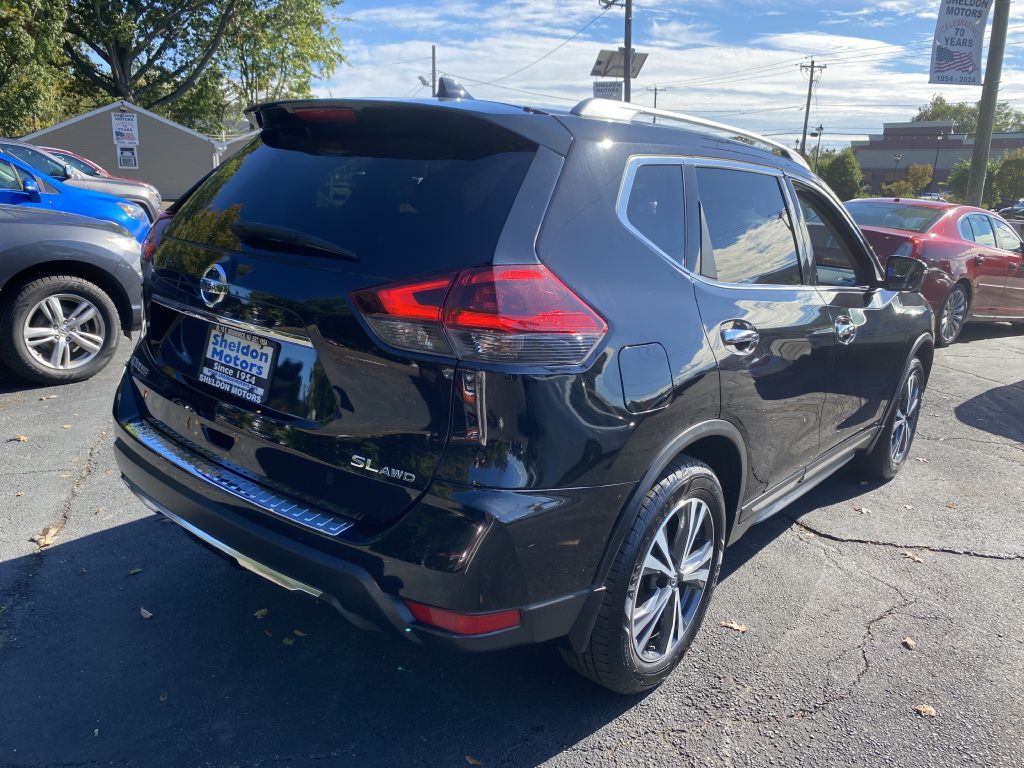 2018 Nissan Rogue Image 5
