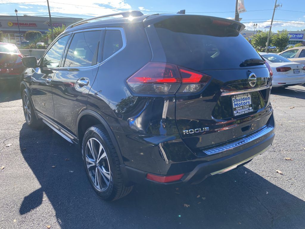 2018 Nissan Rogue Image 6