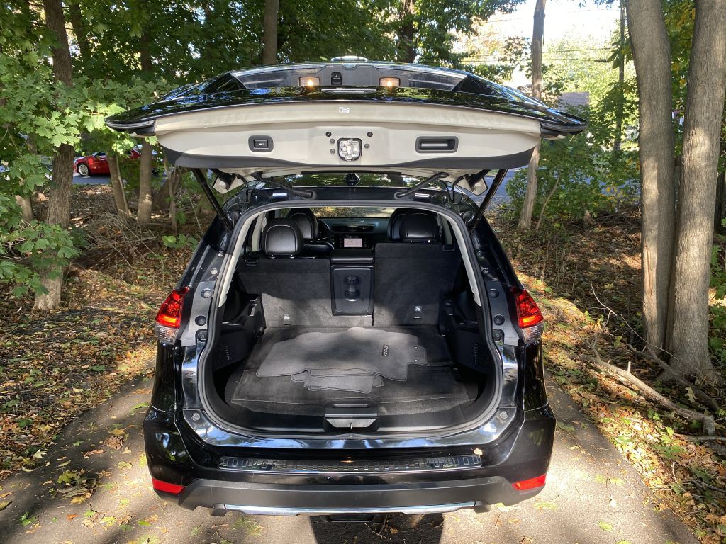 2018 Nissan Rogue Image 9