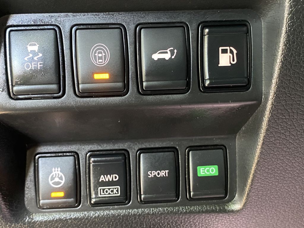 2018 Nissan Rogue Image 17