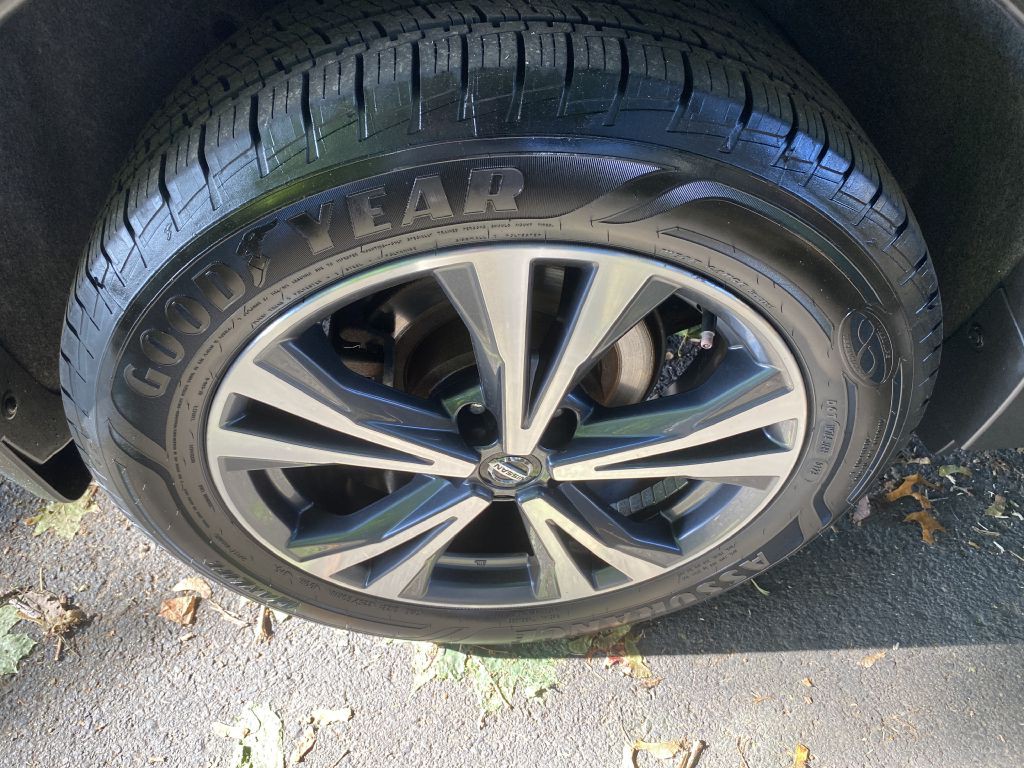 2018 Nissan Rogue Image 22