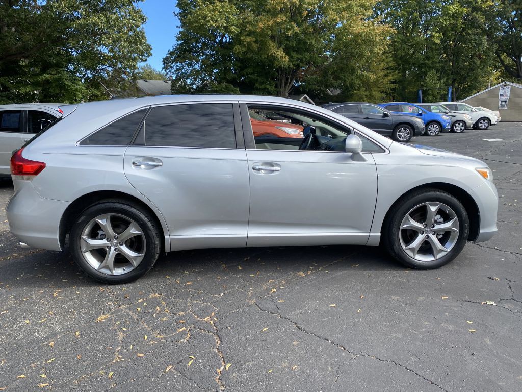 2010 Toyota Venza Image 8