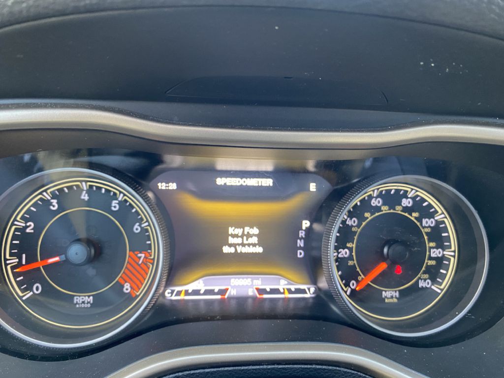 2015 Jeep Cherokee Image 18