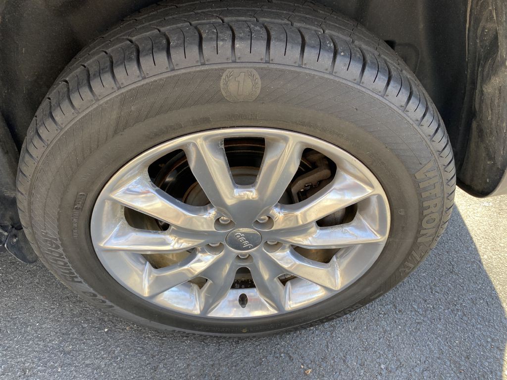 2015 Jeep Cherokee Image 23