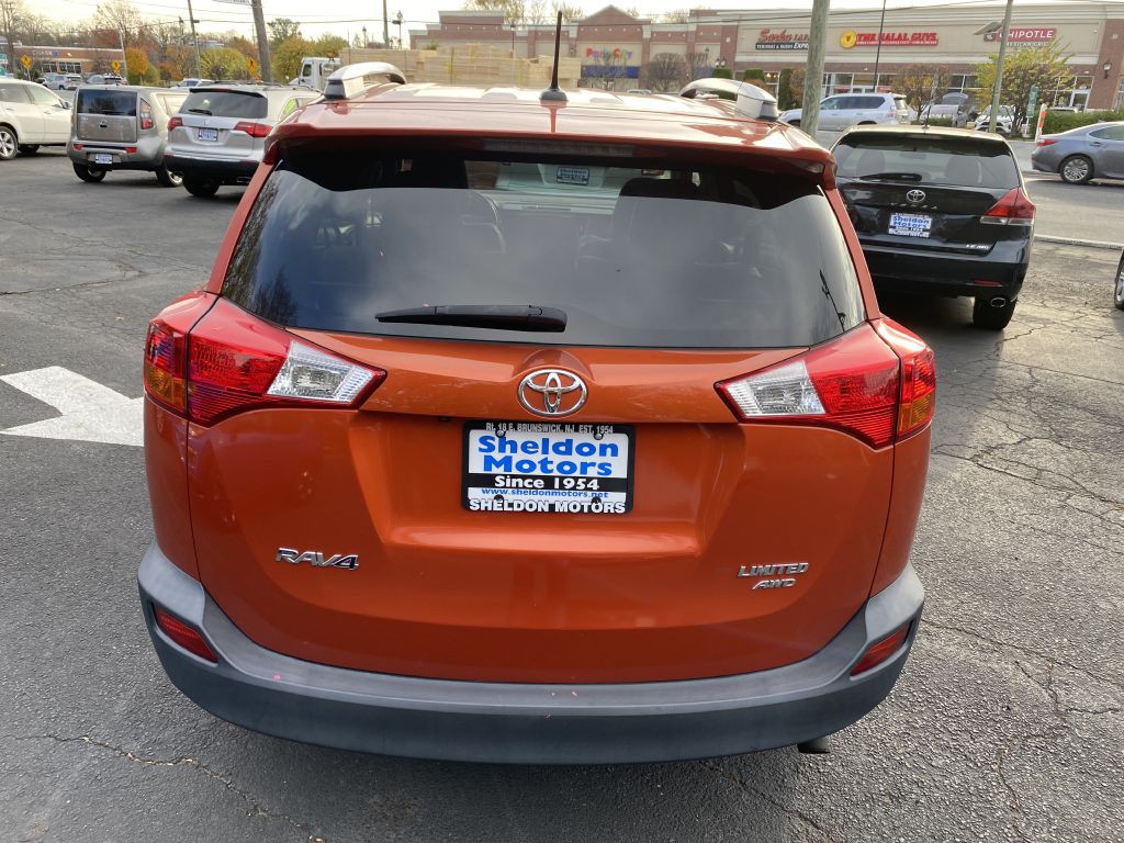 2015 Toyota Rav4 Image 4